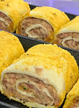 CHICKEN, BACON & CHEESE SAUSAGE ROLLS